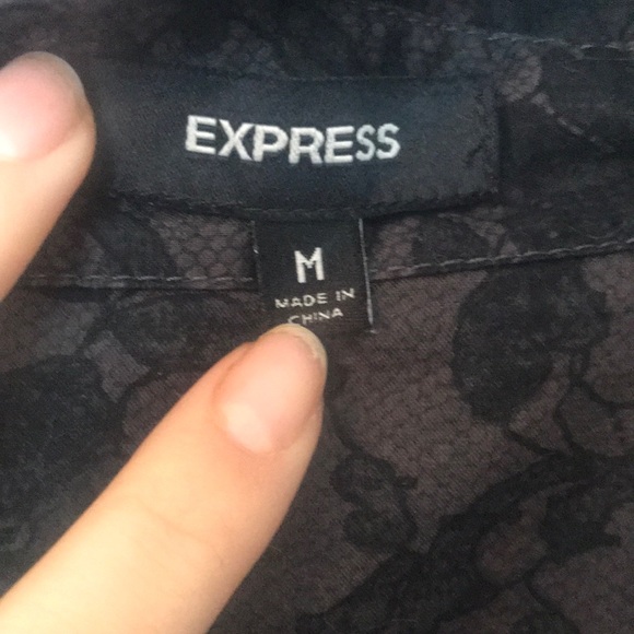 Express button down - Picture 2 of 3